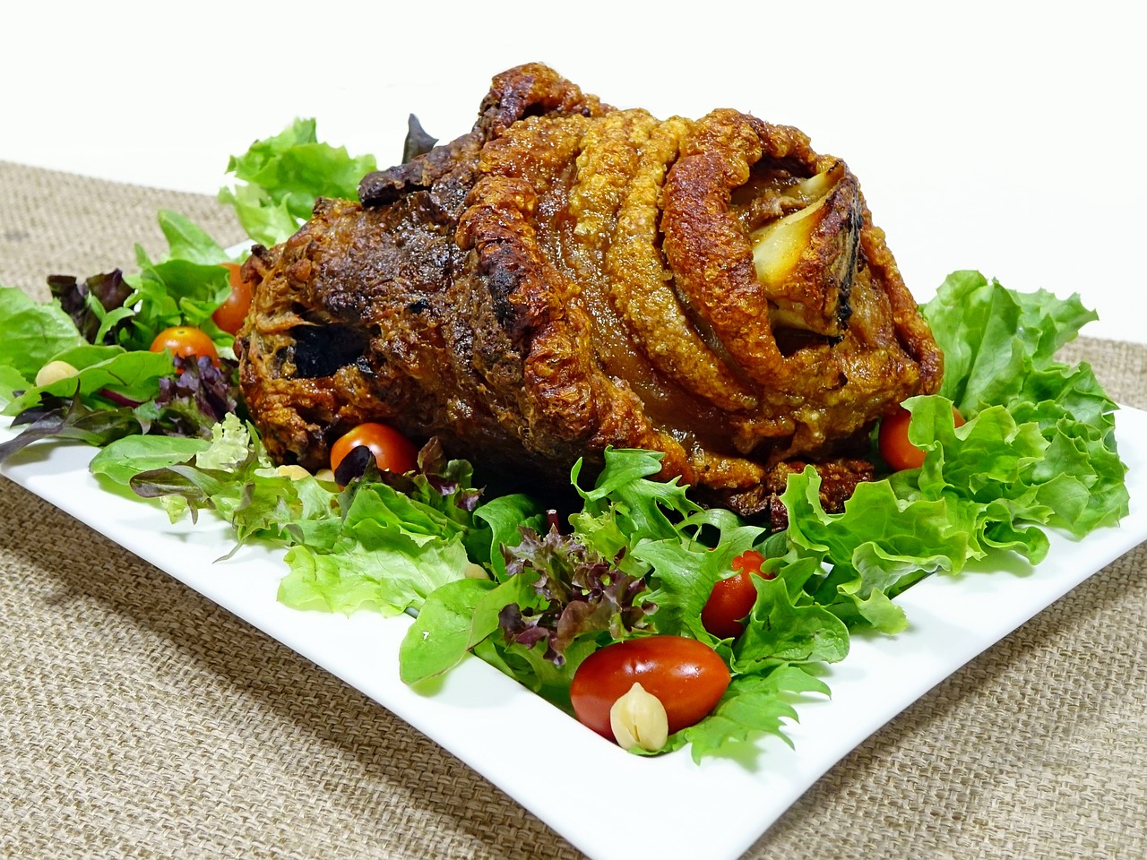 Cuire un jarret de porc : Les astuces pour une viande tendre et juteuse